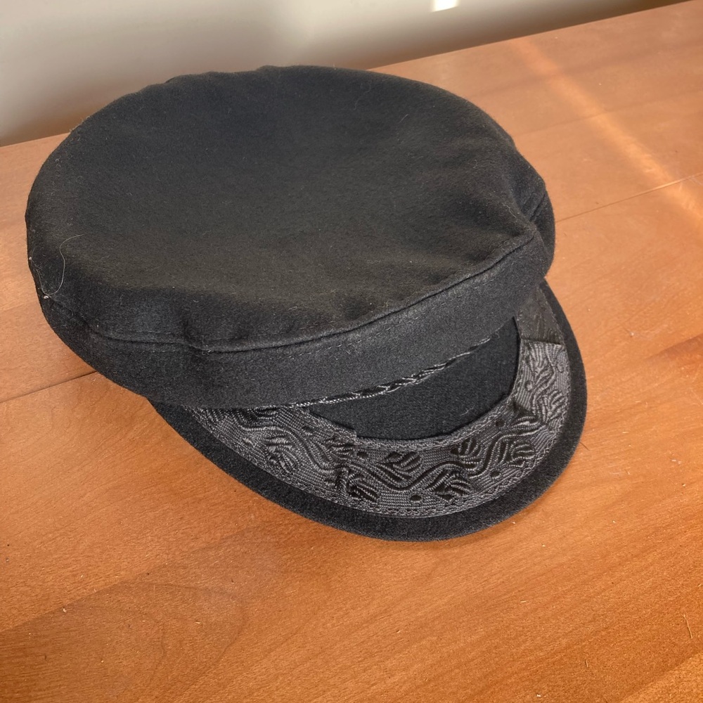 Black Fisherman Cap